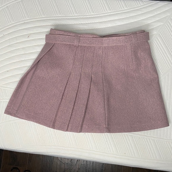 Adorable pink skirt - Picture 2 of 2